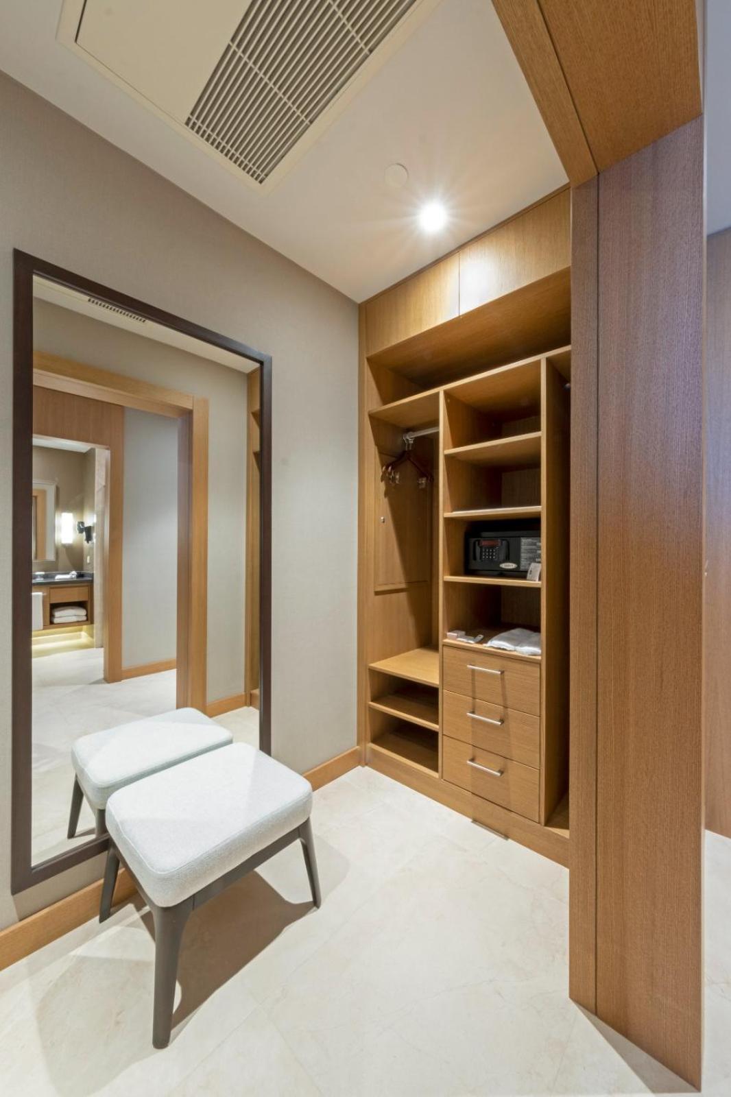 Birun Ada Hotel Burgazada Екстер'єр фото